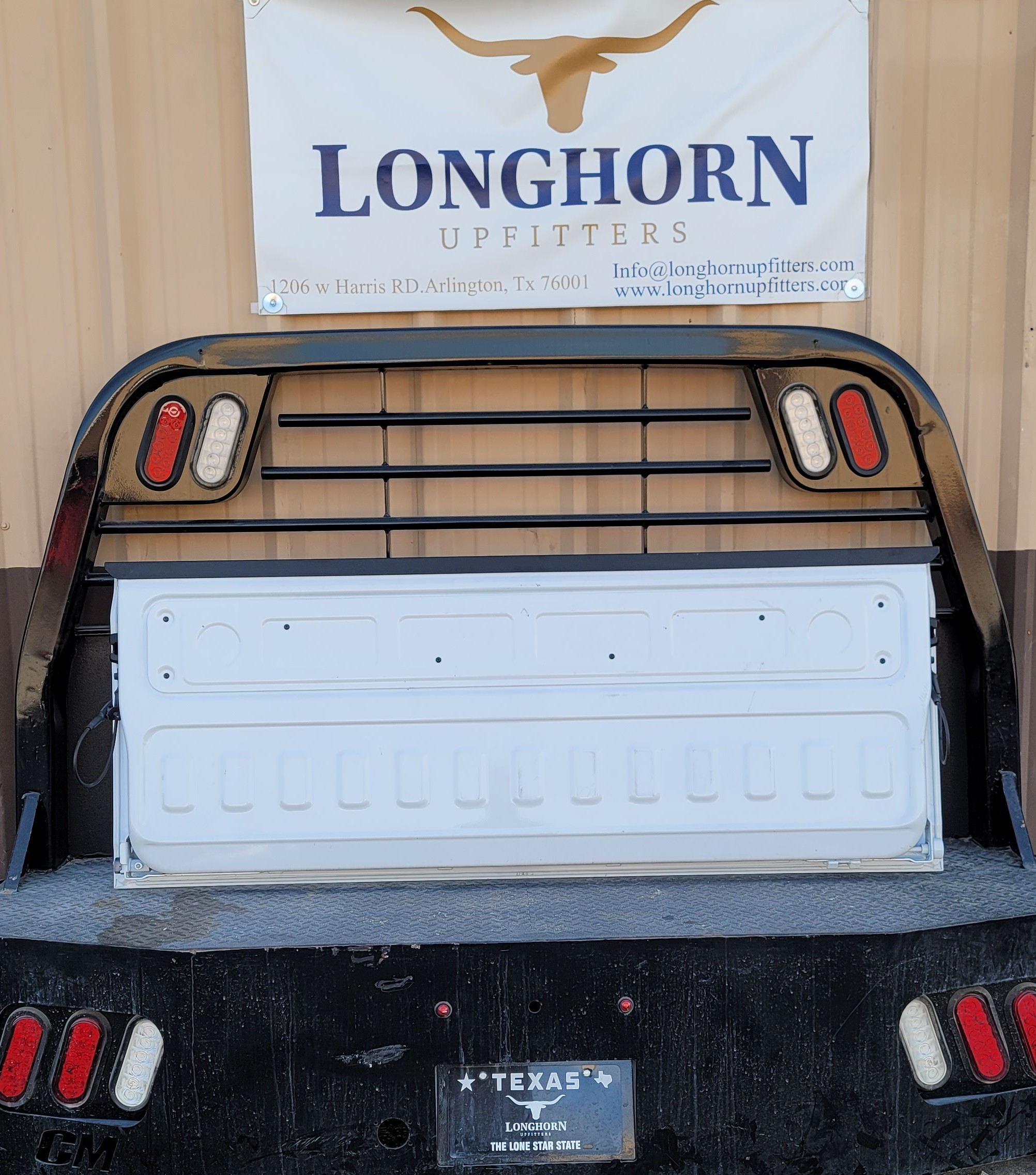 2019–2024 Chevrolet Silverado 1500 White Tailgate – 170 – Image 5