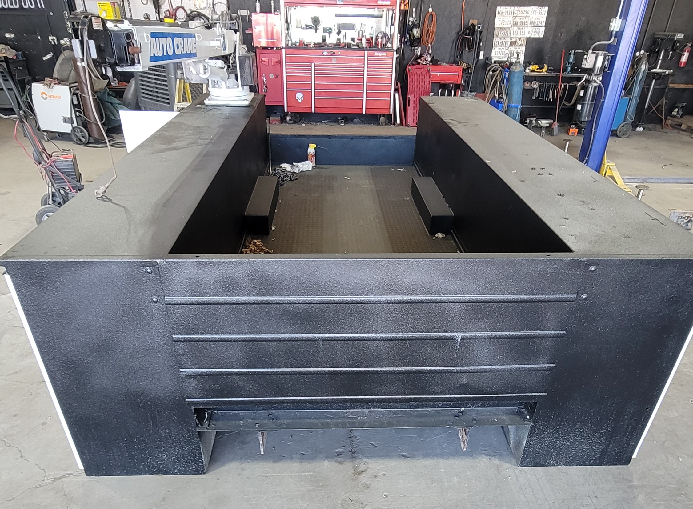 Knapheide 11.25' Crane Body Service Bed w/ Auto Crane – UTIL-52 – Image 3