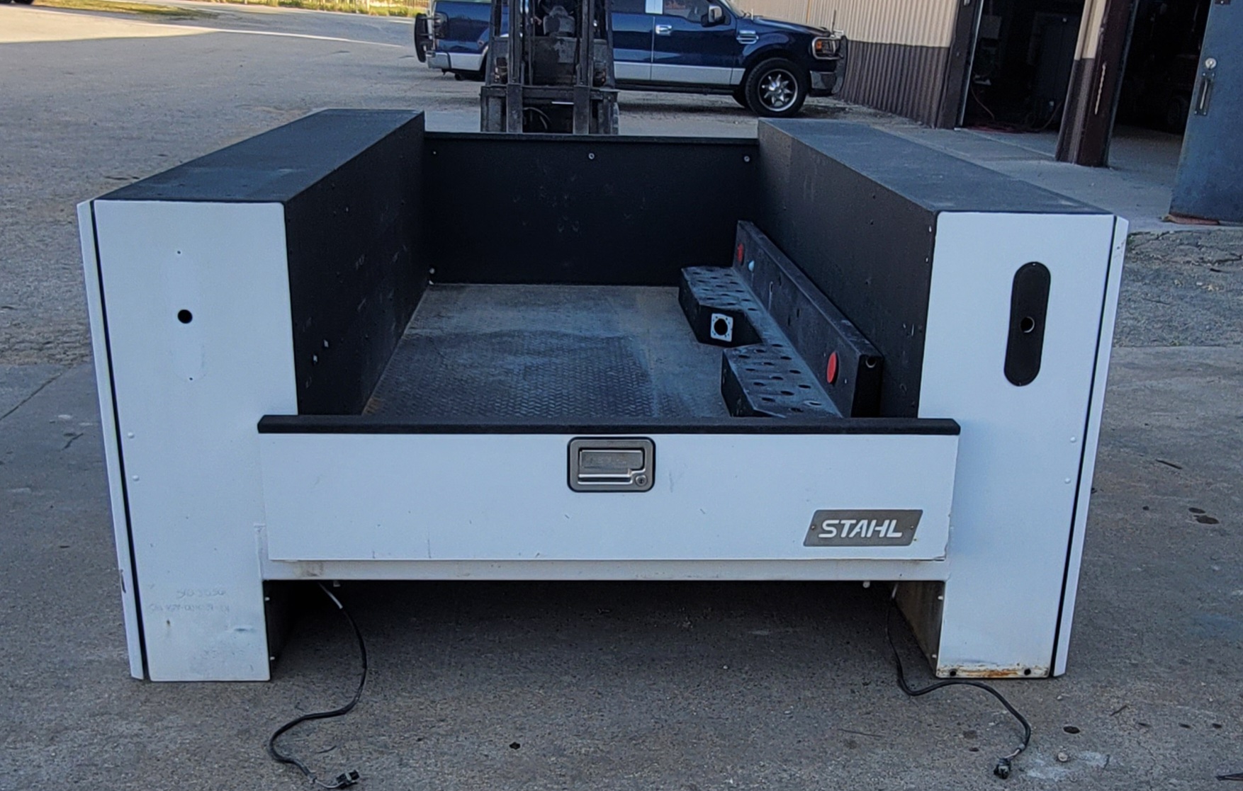 STAHL 8'2" Service Utility Body – 6'4" Wide – UTIL-59 – Image 1