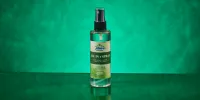 ALL-IN-1 SPRAY FOR THE CAR, ROOM & HELMET - GREEN TEA & JASMINE SCENT – Image 1