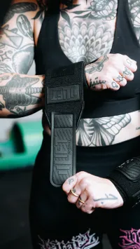 All Black Premium Wrist Wraps - Regular – Image 4