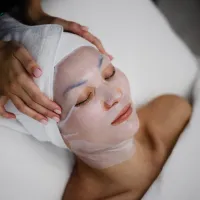3 Hydrating Facial – Image 1