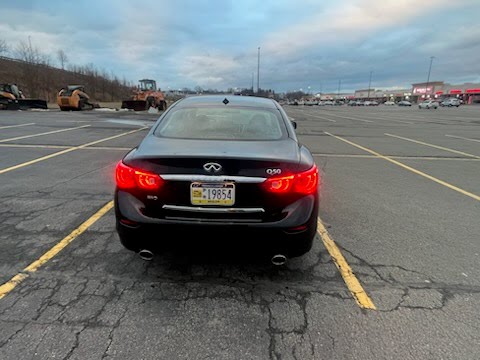 2014 Infiniti Q50  – Image 3