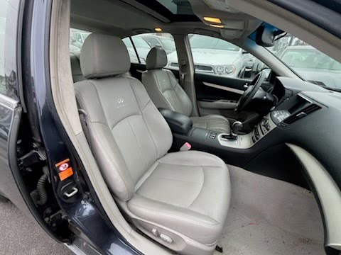  2009 Infiniti G37 – Image 10