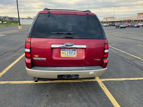 2008 Ford Explorer – Image 2