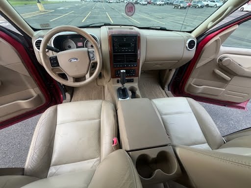 2008 Ford Explorer – Image 4