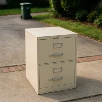 Filing Cabinet (2-drawer) – Furniture, Easy Access (Garage / Driveway / Curb)