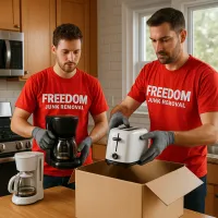 Toaster / Small Kitchen Appliance – Small Appliances, Inside the Home