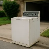 Washing Machine – Large Appliances, Easy Access (Garage / Driveway / Curb)