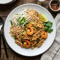 Chicken & Shrimp Pad Thai – Image 1