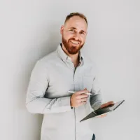 blog author image