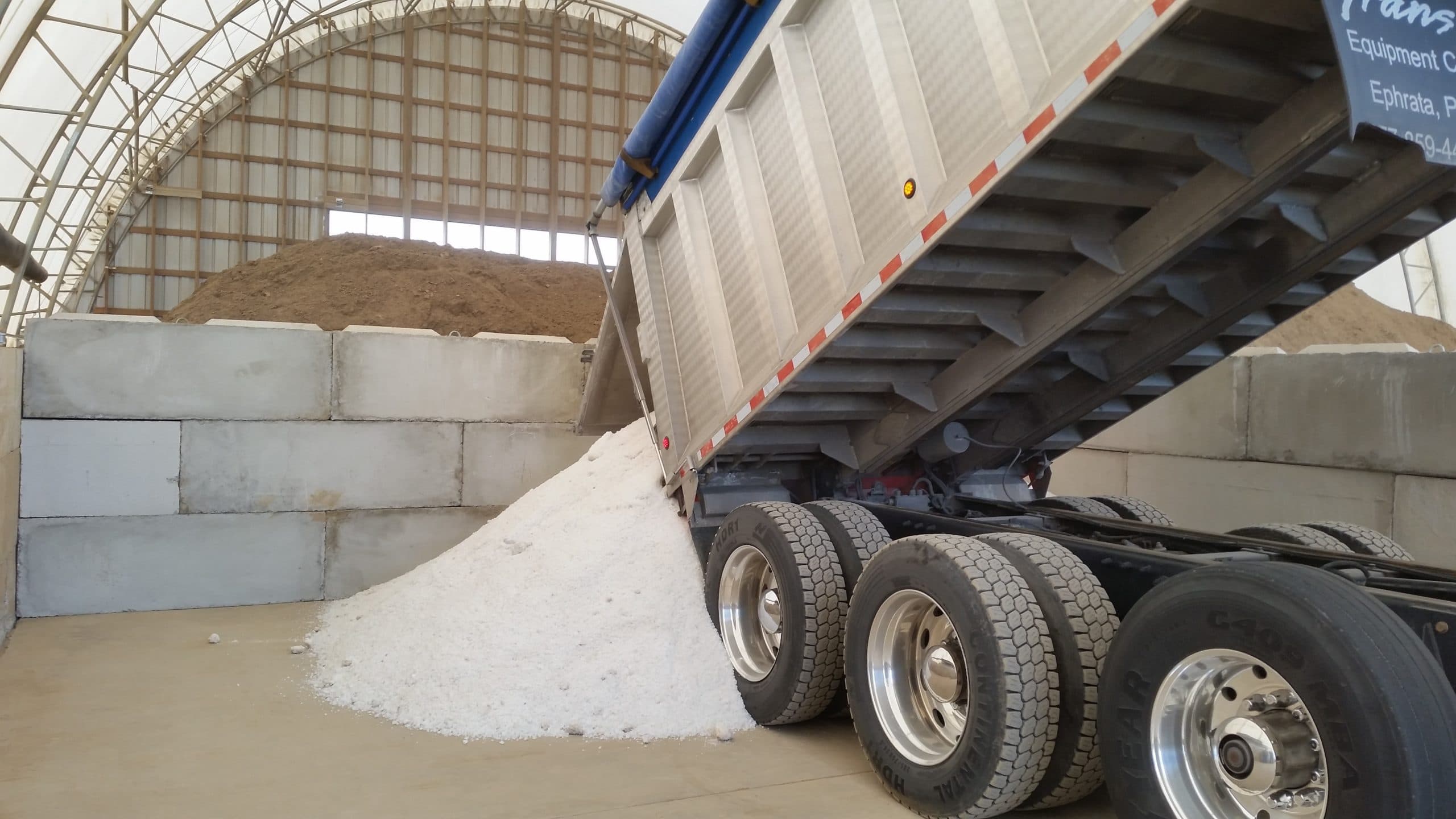 25 Tons of Bulk Rock Salt – Image 1