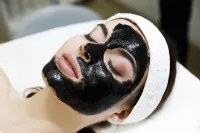 Charcoal Detox Facial – Image 1