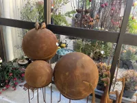 Rustic Garden Ball – Handcrafted Weathered Steel Garden Ornament – Image 1