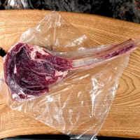Tomahawk Ribeye Steak – Image 1