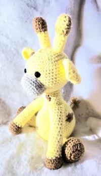🦒 Little Giraffe Buddy – Handmade Crochet Toy – Image 1