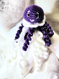 Purple & White Jellyfish – A Drifty, Dreamy Ocean Friend – Image 1