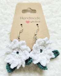 🌼 White Blossom Earrings – Simple, Elegant, and Naturally Handmade – Image 1