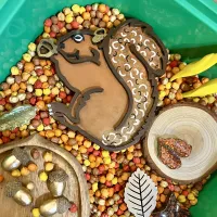 Squirrel Mini Play Tray – Image 1