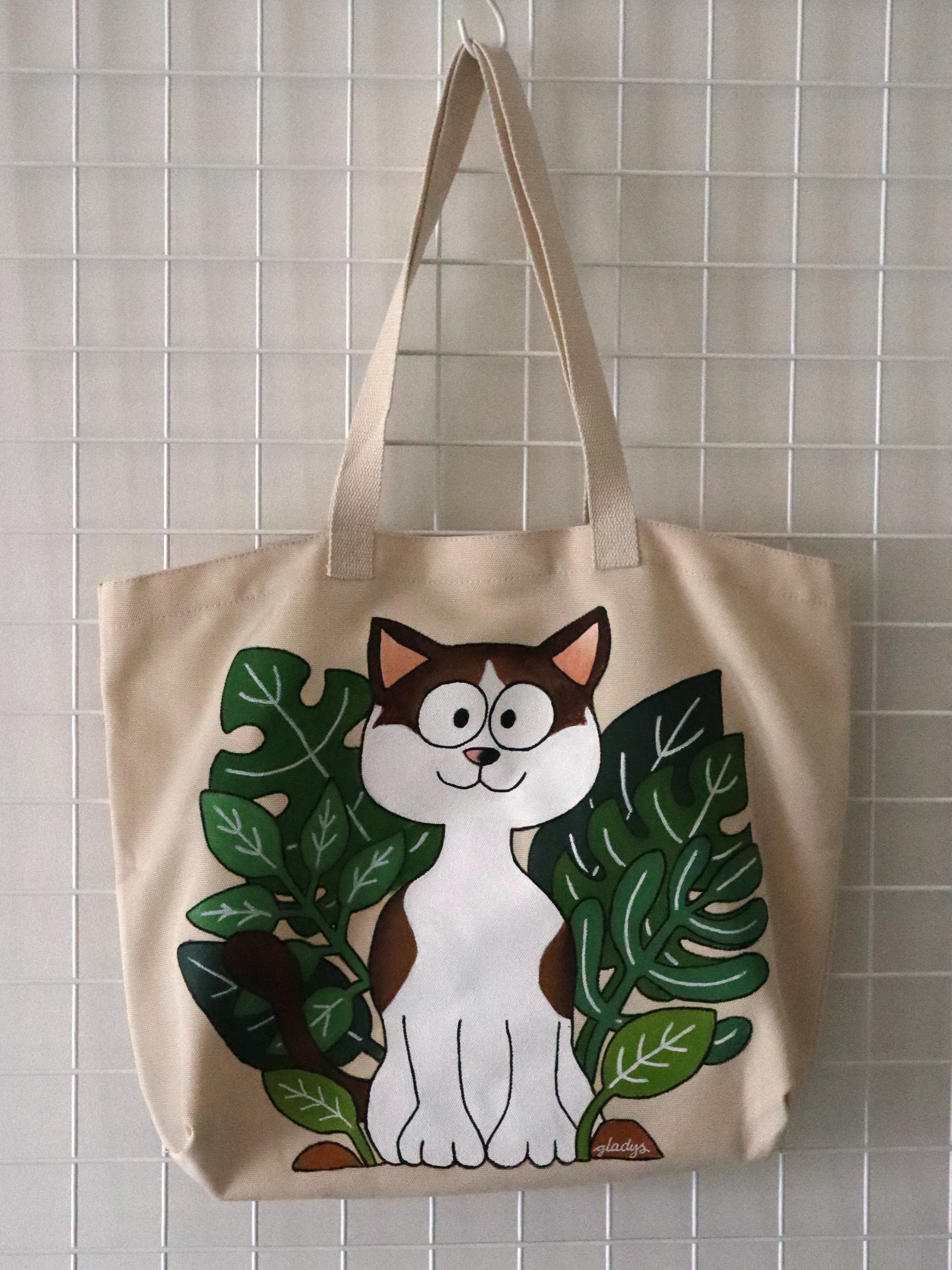 Brown & White Cat in Garden Tote – Image 1