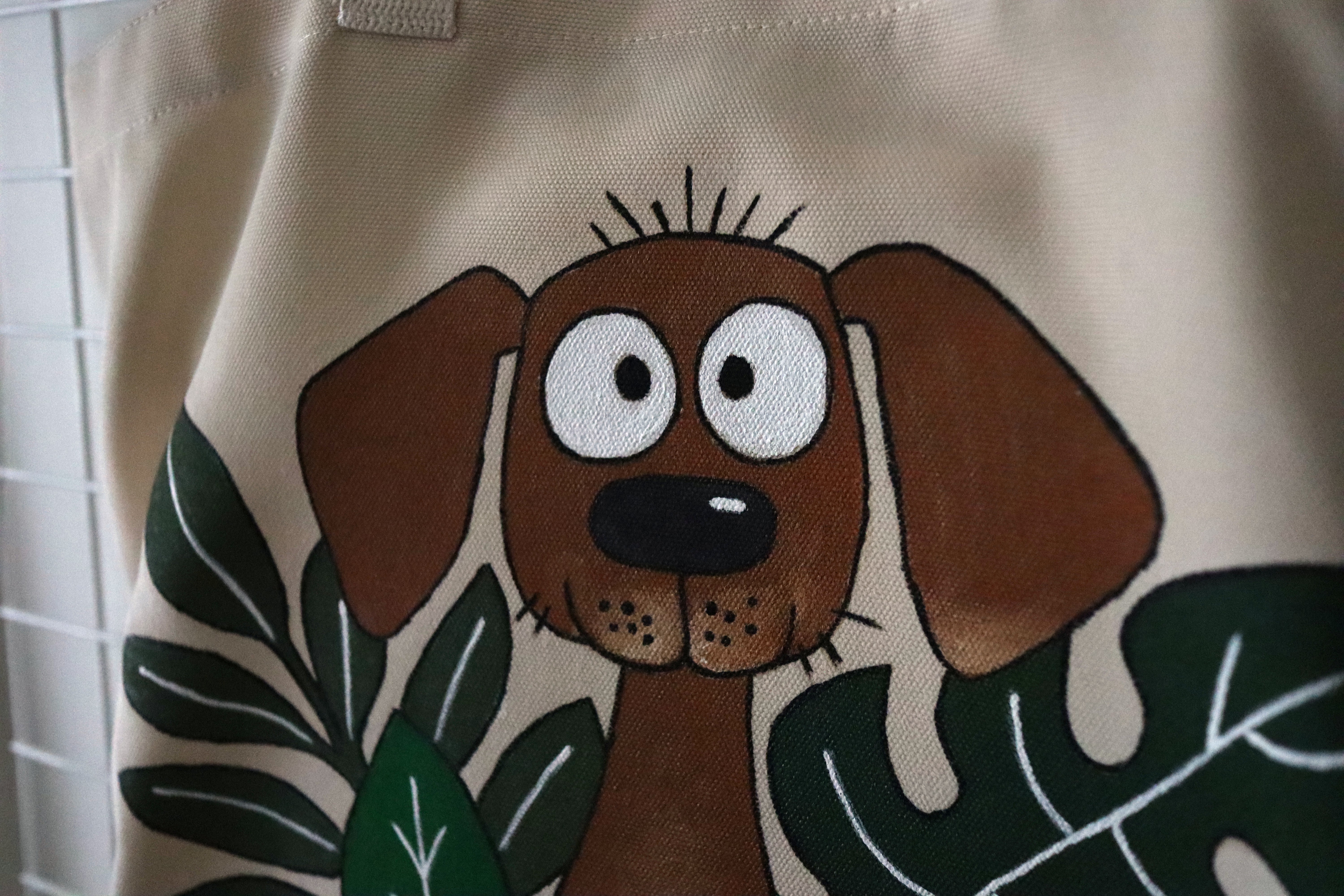 Brown Dog in Garden Tote – Image 2