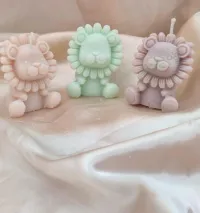 Animal Shaped Sculptural Candle – Image 1