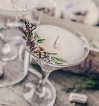 Custom Made Herbal Candle – Image 1
