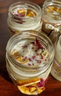 Custom Made Herbal Candle – Image 1