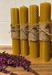 Beeswax Candle – Image 1