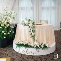 Half Round 5 Foot Table – Image 2