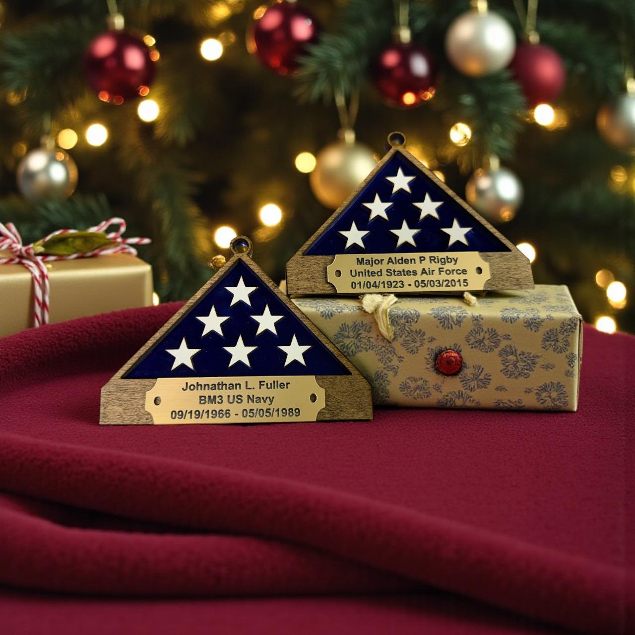 Folded Flag Ornament – Image 1