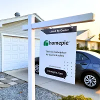 Yard Sign Rental – Image 1
