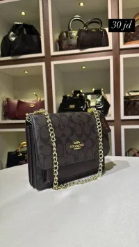 coach – Image 1