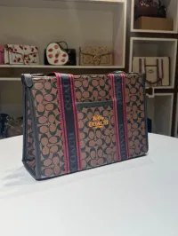 coach – Image 1