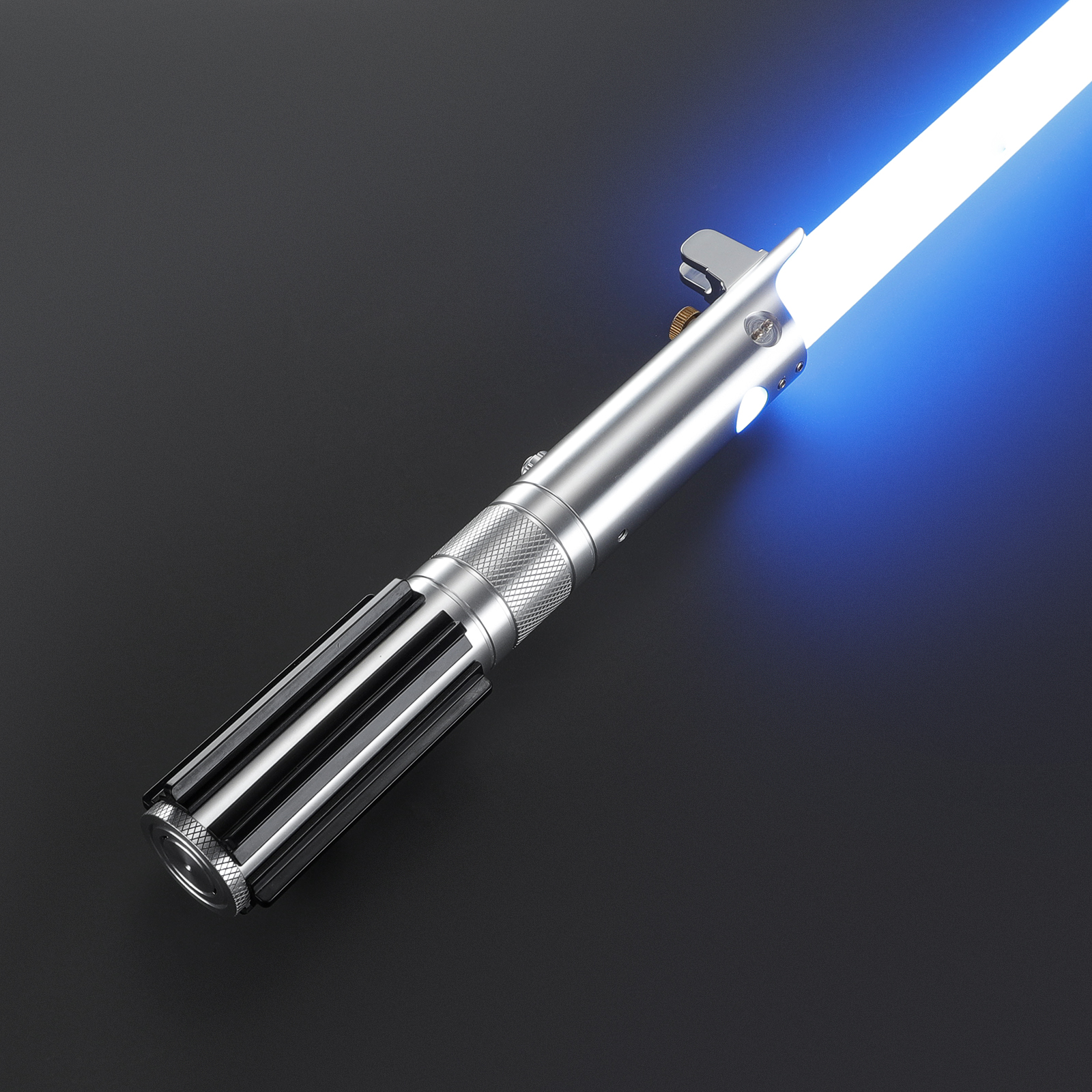 Anakin Skywalker Jedi Combat Lightsaber – Image 1