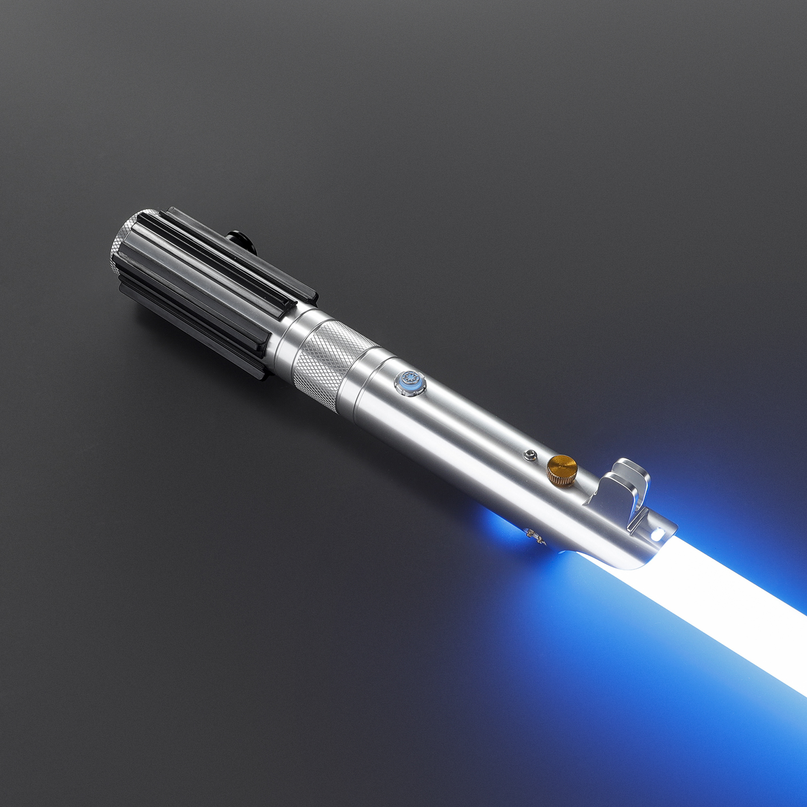 Anakin Skywalker Jedi Combat Lightsaber – Image 4