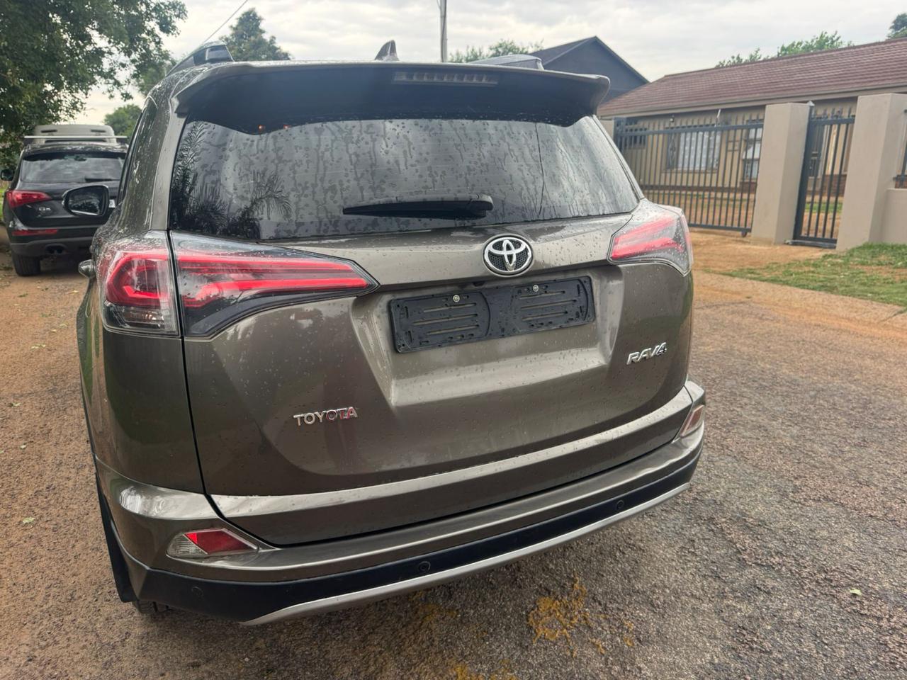 2017 Toyota RAV4 2.0 GX – Image 8