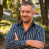 blog author image