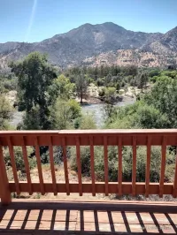 Whispering Pines Lodge – Image 5