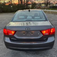2009 Kia Optima LX – Image 10
