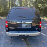 2006 Ford Explorer Eddie Bauer – Image 4