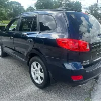 2009 Hyundai Santa Fe  – Image 2