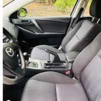 2010 Mazda Mazda 3 – Image 10
