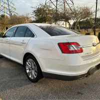2011 Ford Taurus – Image 11