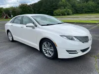 2014 Lincoln MKZ Hybrid  – Image 1