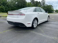 2014 Lincoln MKZ Hybrid  – Image 2