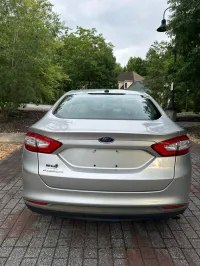 2013 Ford Fusion S – Image 8