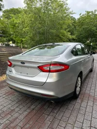 2013 Ford Fusion S – Image 10