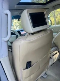 2012 Infiniti QX56 – Image 8