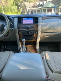 2012 Infiniti QX56 – Image 17